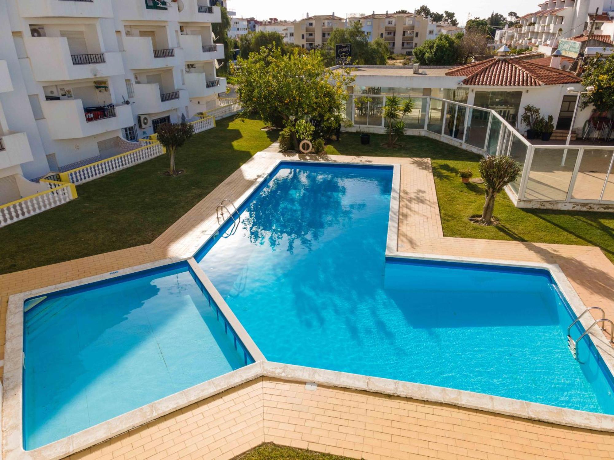 Santa Eulalia 2-Bedroom Apartment - Swimming Pool - Wifi Albufeira Ngoại thất bức ảnh